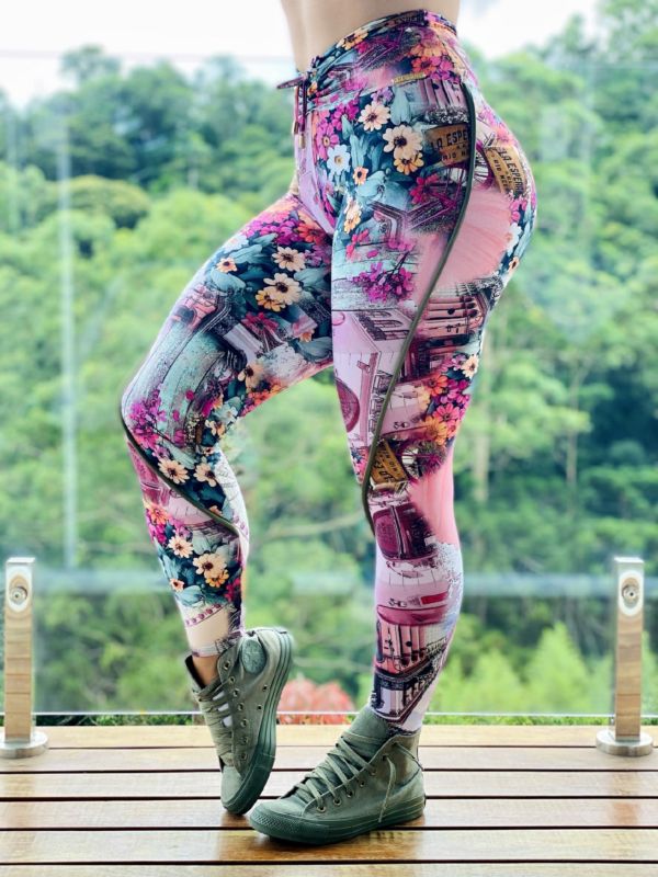 Legging Recorte Empina Bumbum Flowers Exclusiva