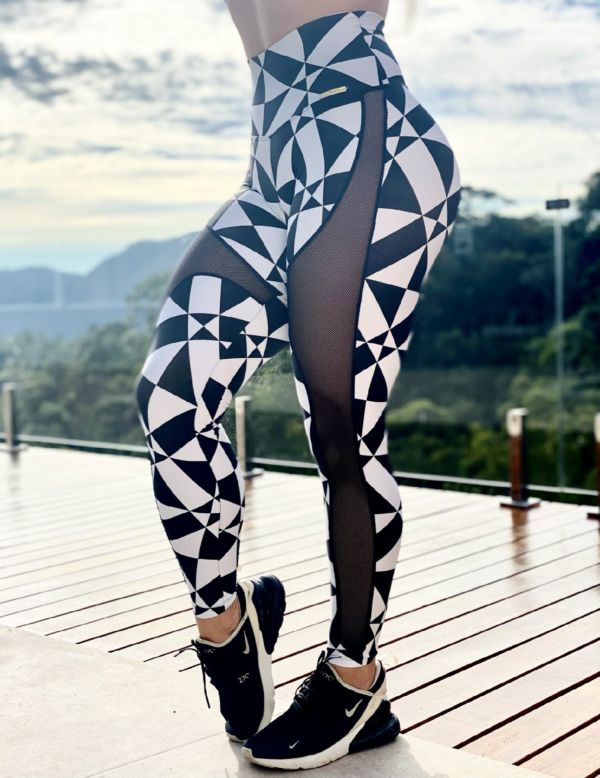 Legging Recortes em Tela Geométrica Camuflada Exclusiva