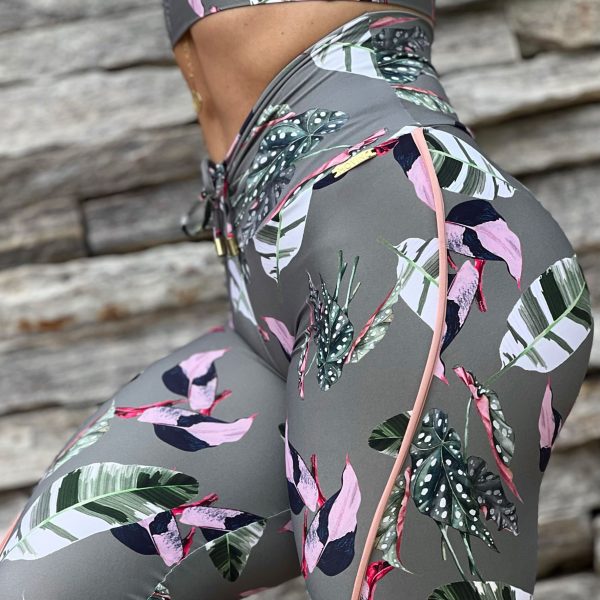 Legging Recorte Empina Bumbum Blossom Exclusiva