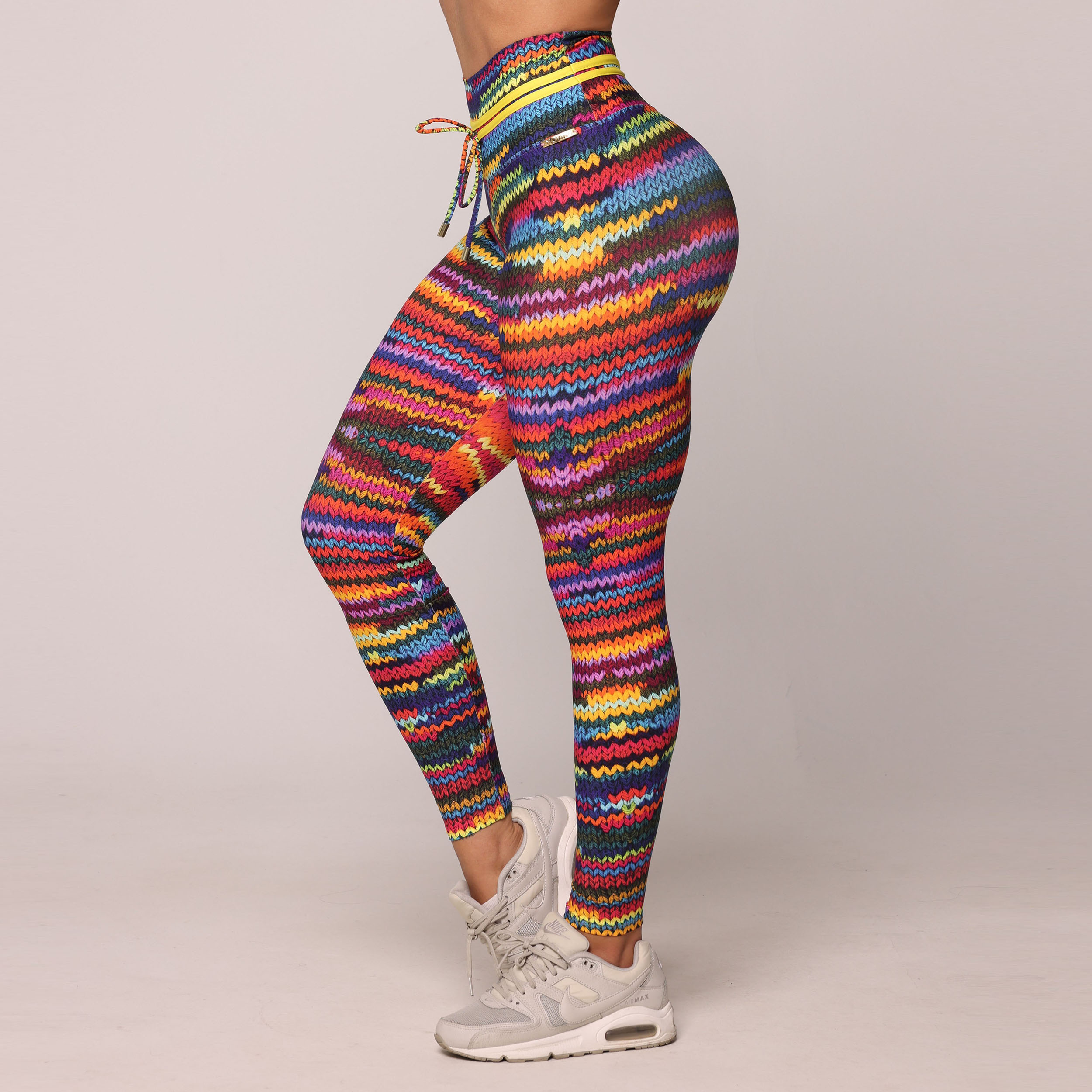 https://catalogo.movingfitness.com.br/wp-content/uploads/2023/08/tricot-legging-empina-bumbum-tricot-exclusiva-2023-08-14-02.jpg