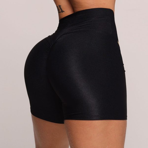 SHORT EMPINA BUMBUM GLOSSY PRETO