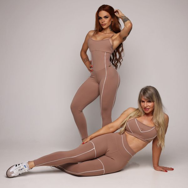 MACACÃO QUEENS EMPINA BUMBUM AVELÃ - Imagem 5