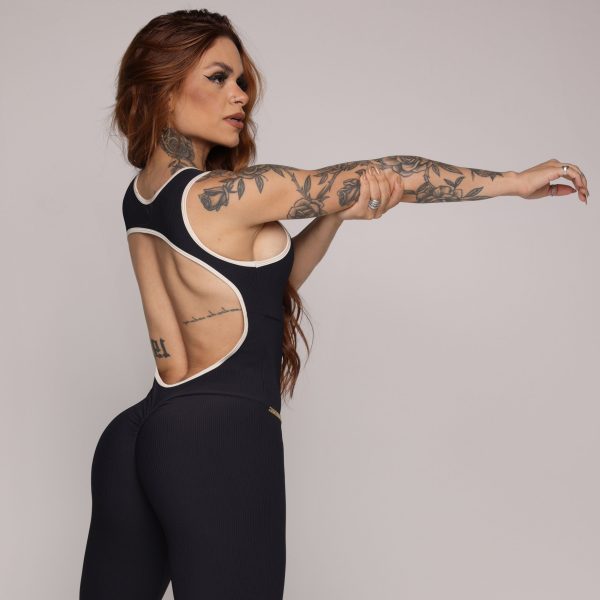 MACACÃO LOTUS EMPINA BUMBUM JACQUARD CANELADO PRETO - Image 2