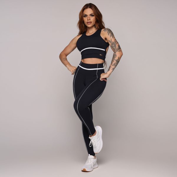 LEGGING QUEENS PRETA COM BRANCO - Image 4