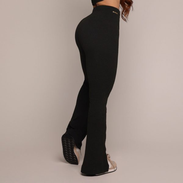 CALÇA FLARE JACQUARD FLUFFY BLACK - Imagem 2