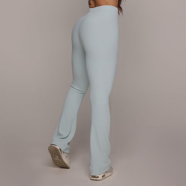 CALÇA FLARE JACQUARD CANELADO AZUL SERENITY - Imagem 2
